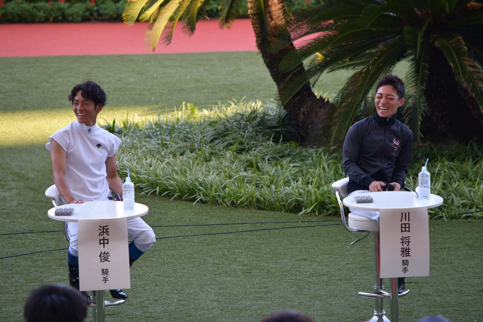 【競馬】川田って普通に喋れないの? 【競馬】川田って普通に喋れないの?