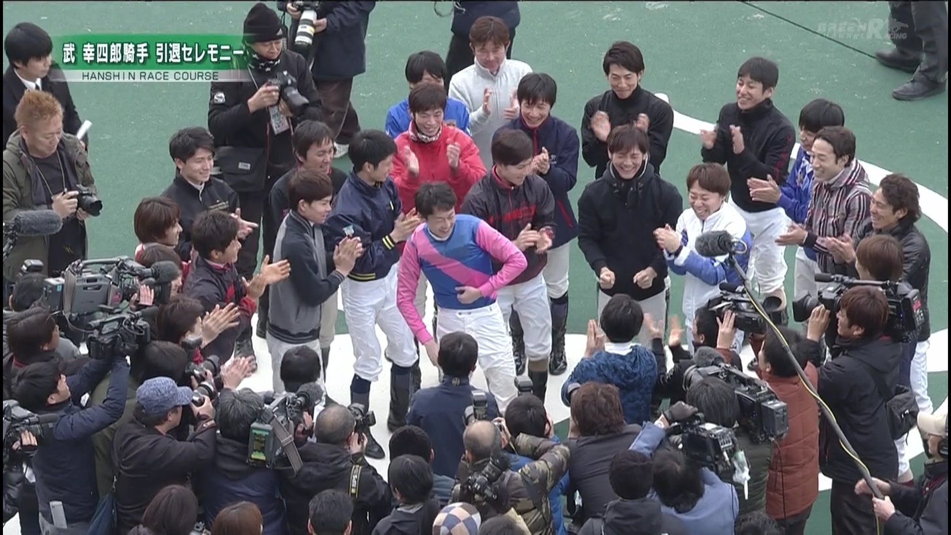 【競馬】幸四郎の引退式、幸四郎が号泣しててワロタ