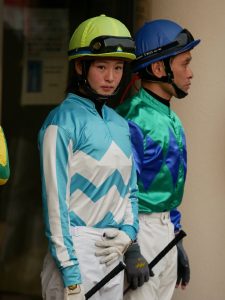 【競馬】藤田菜七子1000直の5枠9番から外ラチ沿い逃げｗｗｗｗｗｗｗｗｗｗｗｗｗｗ