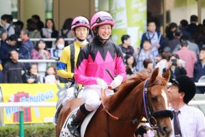 【競馬】藤田菜七子今日も2勝・・女性騎手減量ルール、失敗だろ