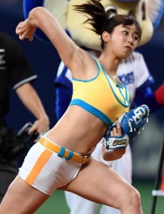 【競馬板】川崎競馬場に稲村亜美が来るらしいけど半ズボンかな? 【競馬板】川崎競馬場に稲村亜美が来るらしいけど半ズボンかな?