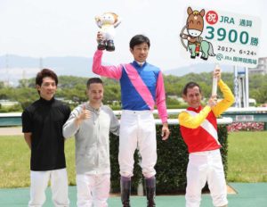 【競馬】ルメール「ユタカさんの後ろに付けるつもりだったが予定が狂った」