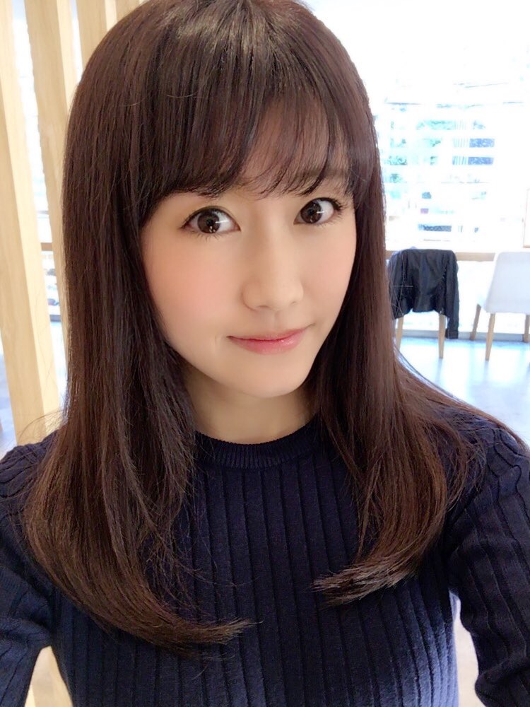 【競馬】ぶっちゃけ競馬関係の女性だと津田麻莉奈が一番美人だよな
