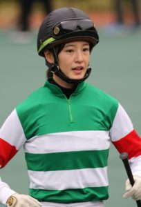 【競馬】菜七子キャロの勝負服似合いすぎ【画像】