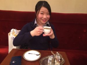 【競馬】[画像] 女性騎手・鈴木麻優「この写真を彼女とデートなうに使っていいよ」