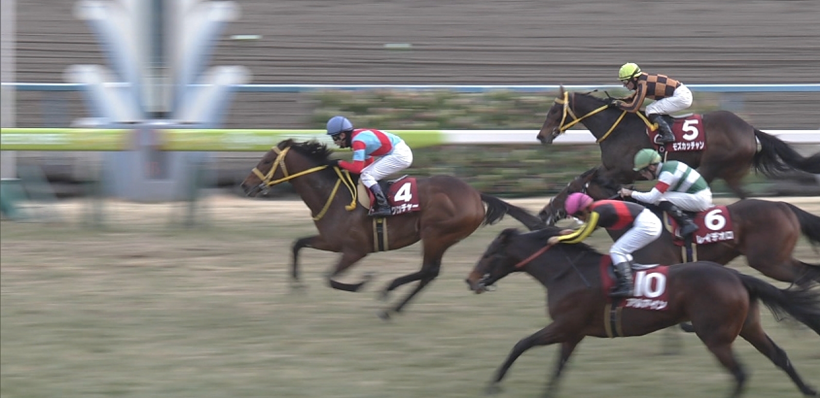 【競馬】アルアインをマイラーとか言ってたやつwww