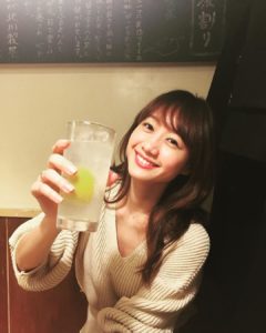 【競馬】高田秋さんの胸元がすごいｗｗｗｗｗｗｗｗｗｗｗｗｗｗ