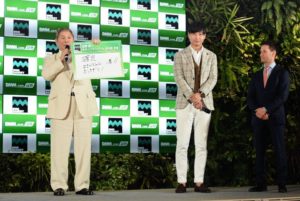 【競馬/皐月賞】[画像] DMMが記者会見にたけし・デムーロ・池江を呼んで完全に舞い上がってる件