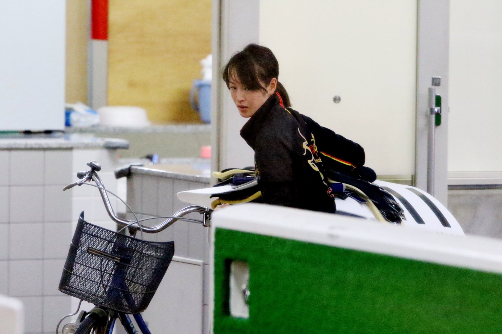 【競馬】[画像] 菜七子が自転車に乗ってた件