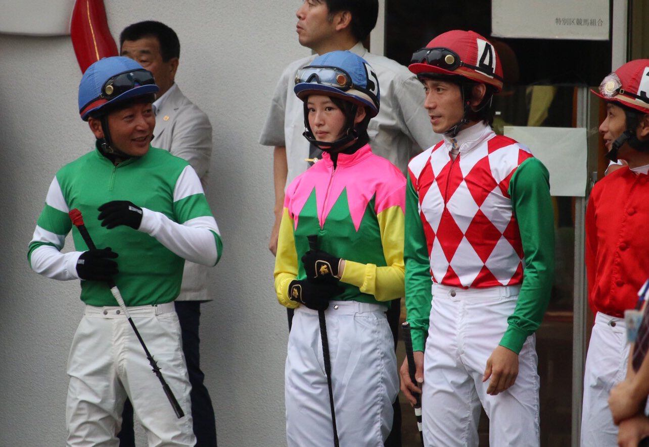 【競馬】[画像] 大井競馬場で菜七子に話しかけてるこのイケメン誰だよ