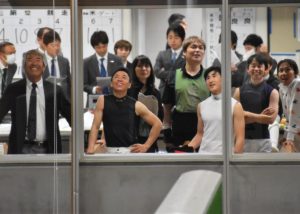 【競馬】[画像] 横山典騎手のJBC勝利に藤沢師も笑顔