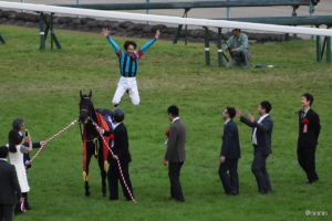 【競馬/JBCレディースC】横山典弘のフライングディスマウント美しすぎワロタｗｗｗｗｗｗｗｗｗｗｗｗ