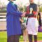 【競馬/チャンピオンズC】プレゼンター高畑充希、微妙な表情でデムーロと握手・・・