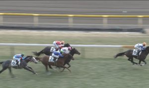 【競馬】デムーロさんがひっそりと油断騎乗で制裁を食らってる件 【競馬】デムーロさんがひっそりと油断騎乗で制裁を食らってる件