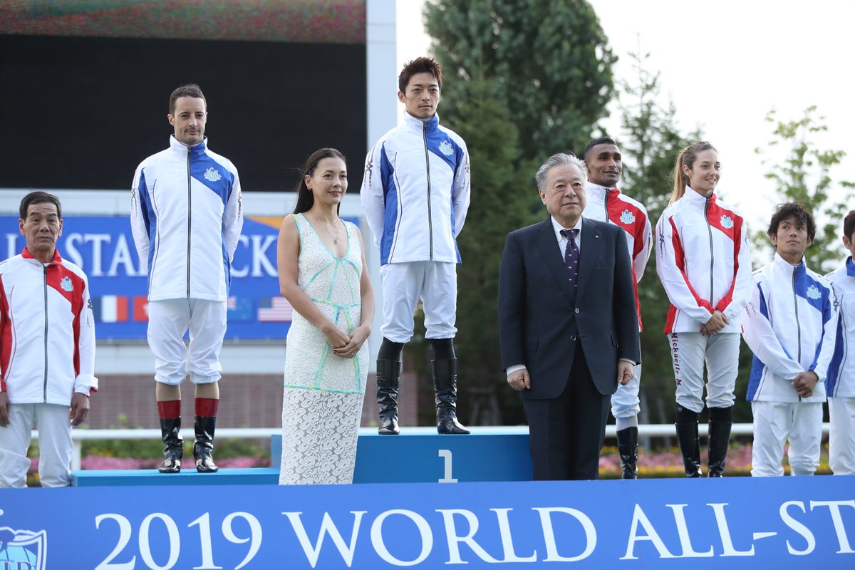 【競馬】[画像] 浜中がミシェルたんに見とれててワロタｗｗｗｗｗｗｗｗｗｗｗ