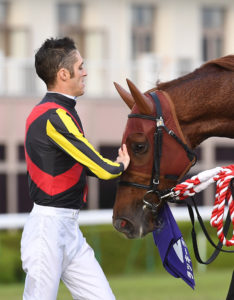 【競馬】スミヨン騎手、急性腰椎症、腰椎捻挫、第５腰椎すべり症で全治3日
