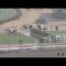 【競馬】[動画] 障害競走で2頭が落馬　マイネルバッカーノが先に転倒した馬に対応中の係員に2周目で接触