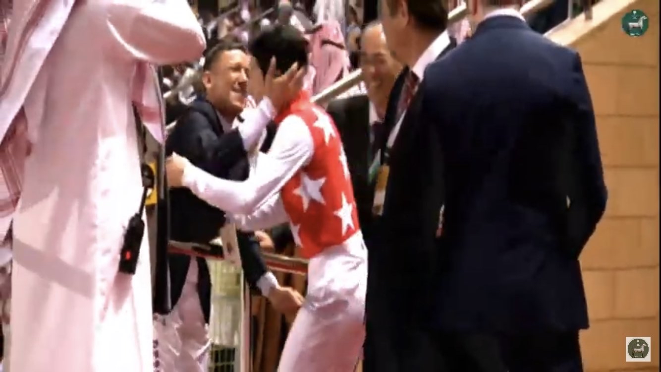 【競馬】[画像] デットーリと武豊が濃厚接触してる件について審議！！！！！！！！！