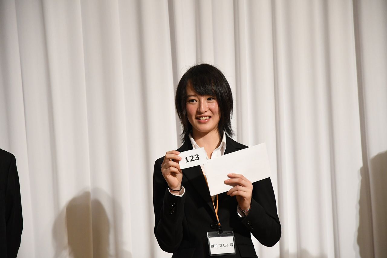 【競馬】ノルマンディーの懇親会に参加した菜七子ちゃんが可愛い過ぎると話題に