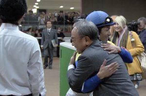 【競馬】金子真人氏、ぼっちで馬選んでた 【神の眼】