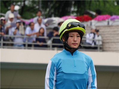 【競馬】今日の菜七子めちゃくちゃ可愛くね？