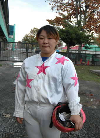 【競馬】現役女性ジョッキーで一番可愛いのは誰？